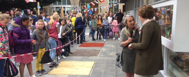 De School Mühring zoekt een leerkracht voor 3 dagen per week De School Mühring zoekt een leerkracht voor 3 dagen per week